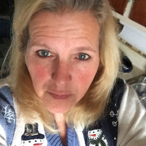 Meet your Posher, Elaine